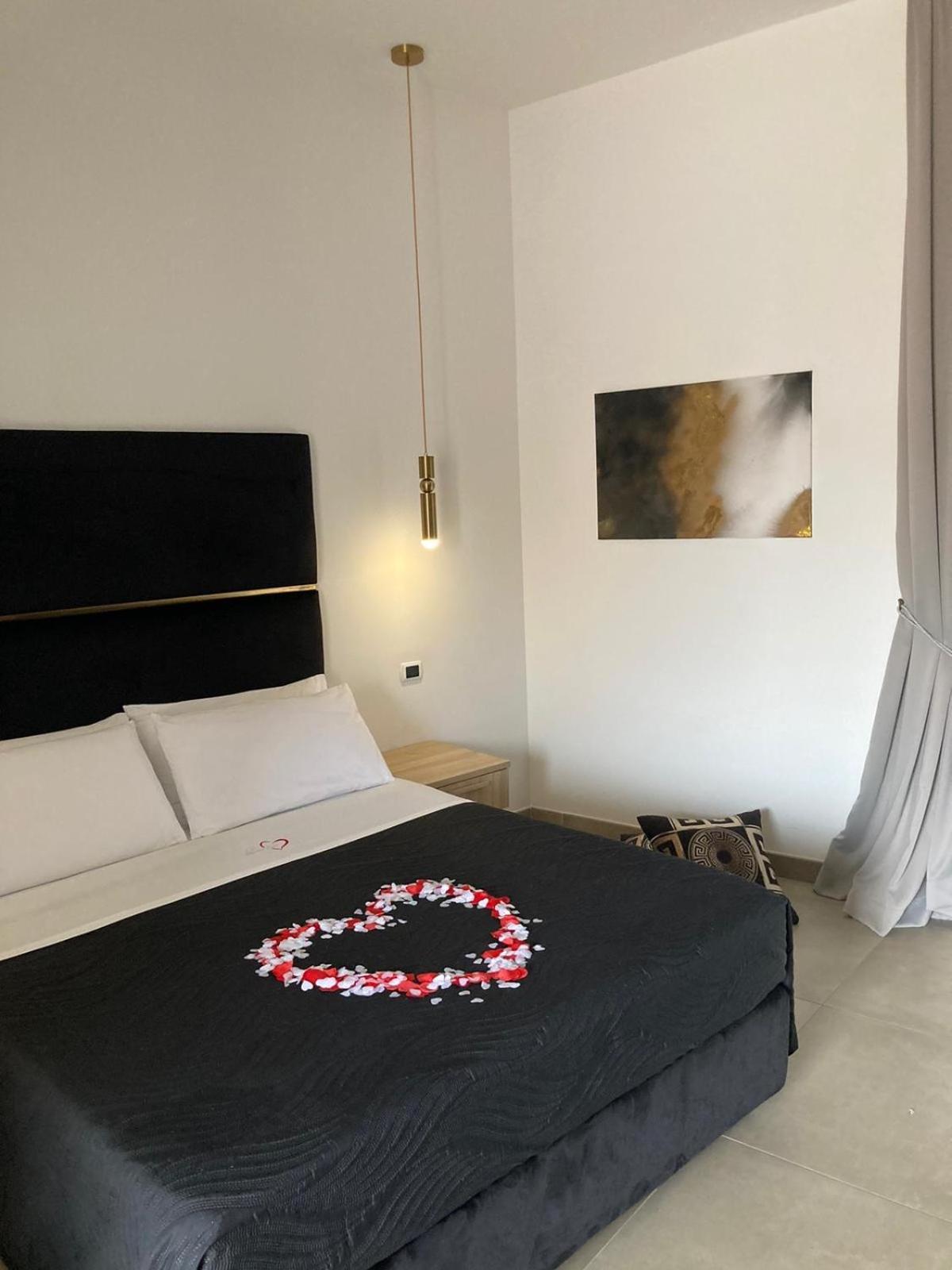 פומפיי Love Inn מראה חיצוני תמונה